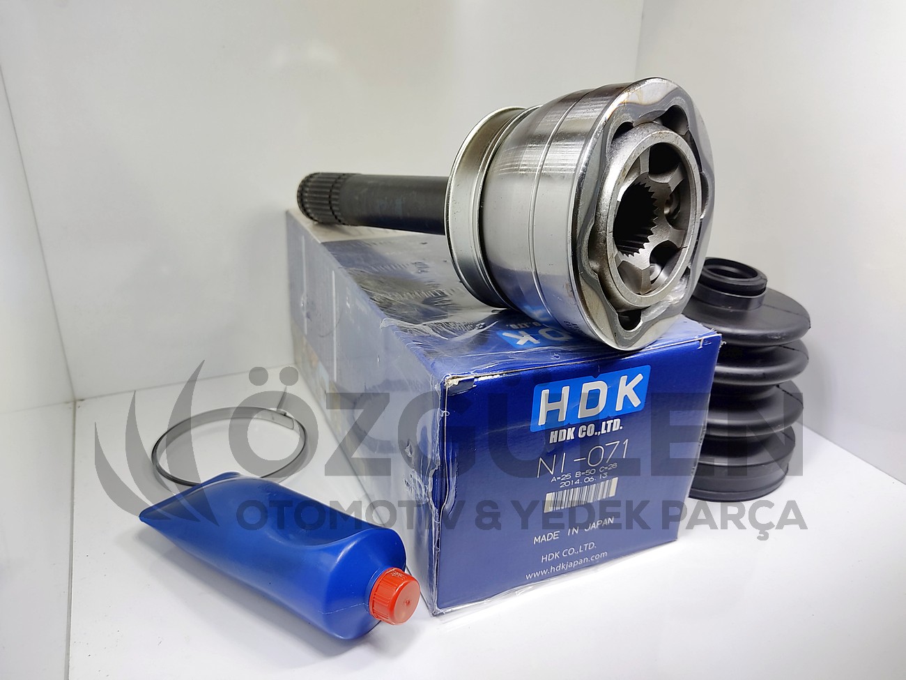 Nissan Datsun Frontier Aks Kafas� (D��) D22 4WD 1997-2012 YD25 �r�n Foto�raf� - 2