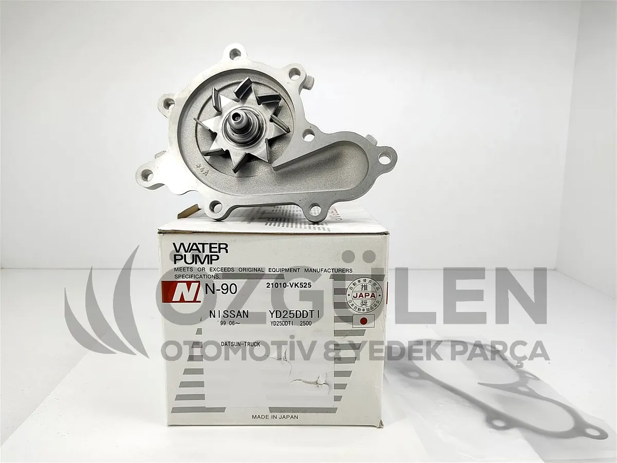 Nissan Navara D22 Pick-up NP300 Devirdaim Su Pompas� YD25DDTi �r�n Foto�raf�